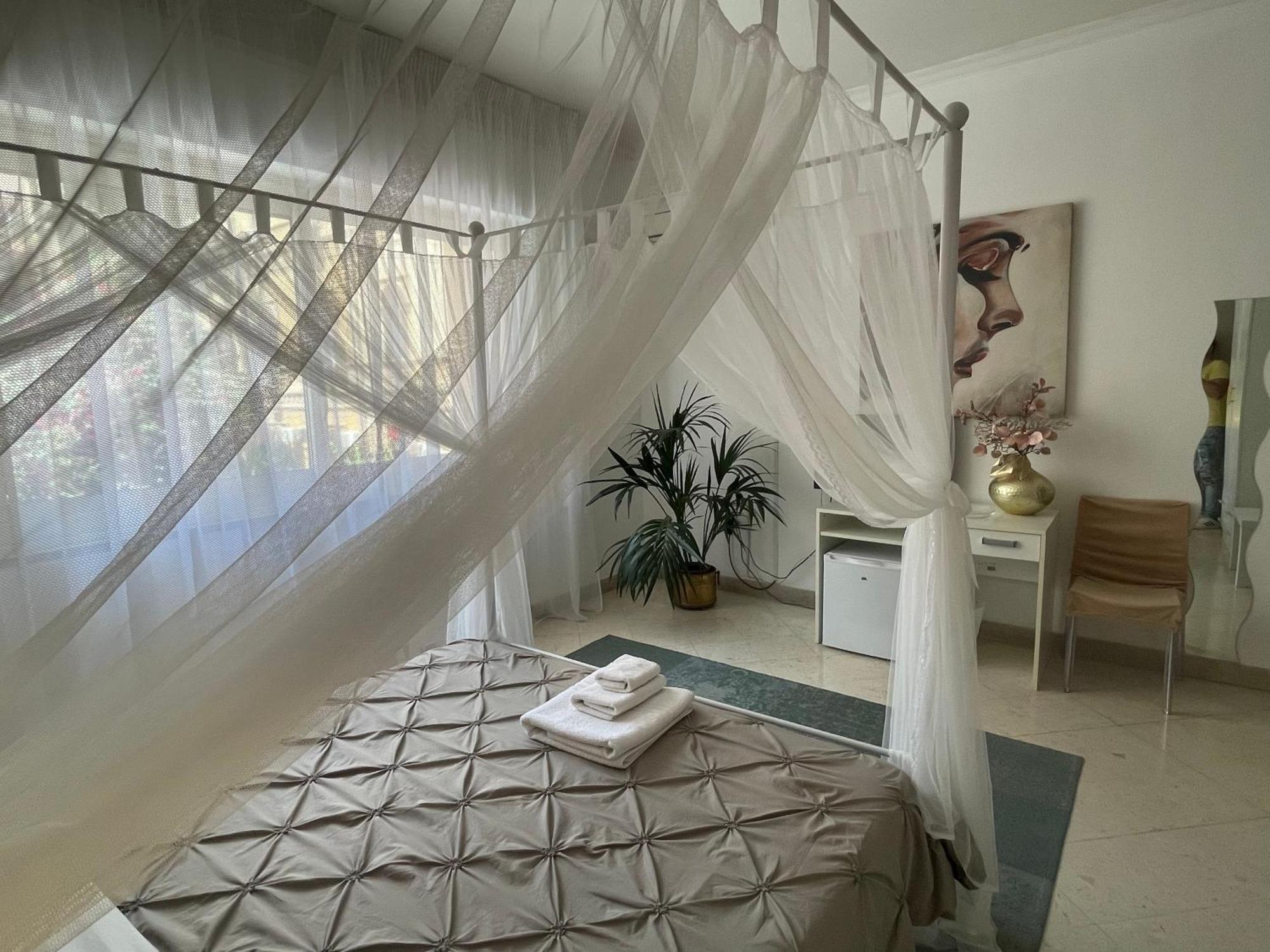 Al Politeama Rooms B&B Палермо Экстерьер фото